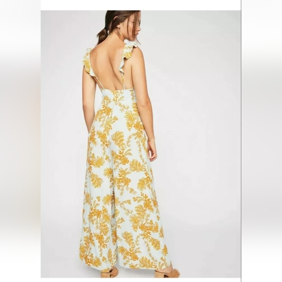 Free People Be The One Floral Wide Leg Sleeveless Jumpsuit Size 2 - Picture 3 of 9